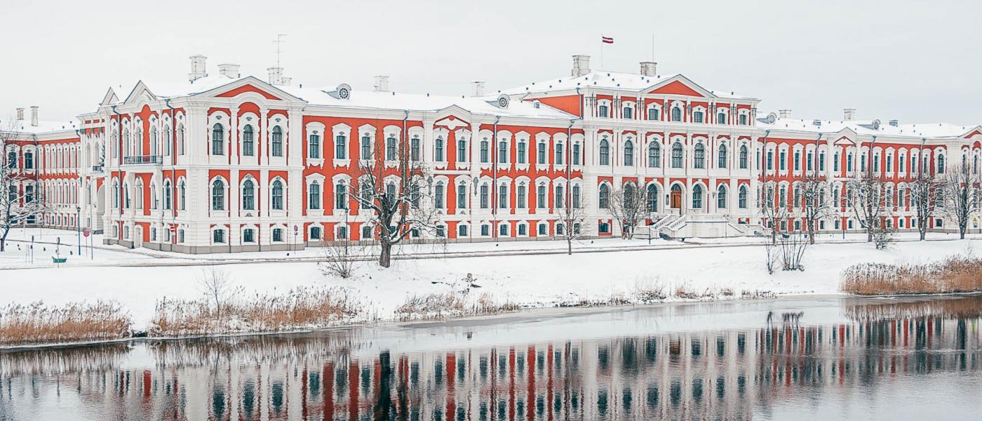 Jelgavas pils ziemā