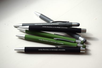 pen